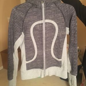 Lululemon size 2 scuba hoodie